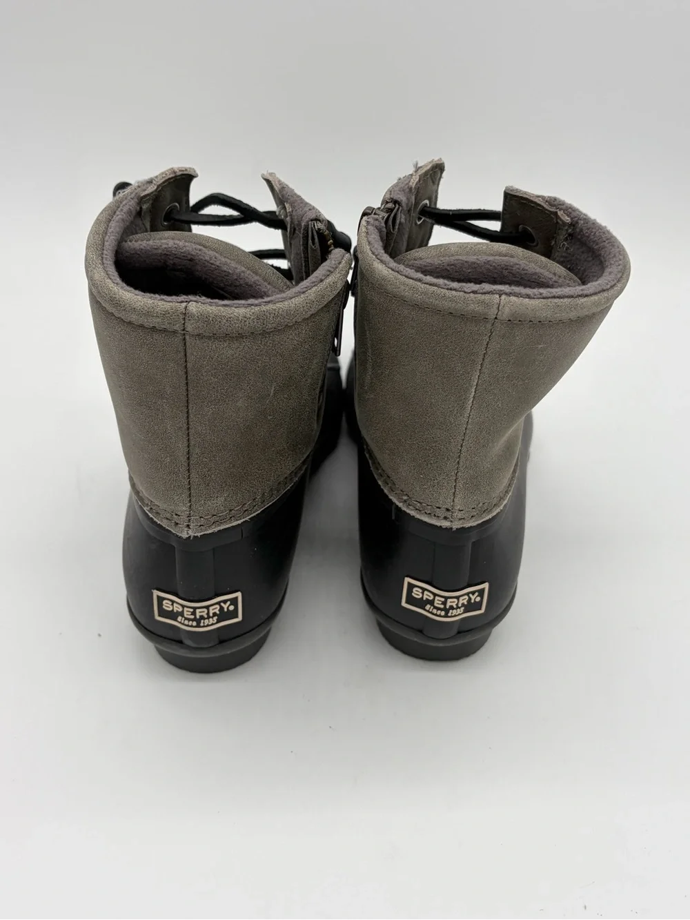 Sperry Women's Two-Tone Gray and Black Duck Boots